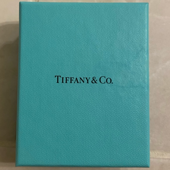 Open Heart Tiffany Bracelet - Picture 4 of 5